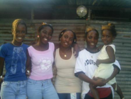 il y a cassie, alicia, m3, ninide et ramona